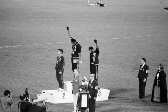 Tommie Smith & John Carlos zu den olympischen Spielen in Mexico City (1968).